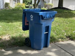 Trash can