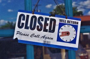 holiday closed hours
